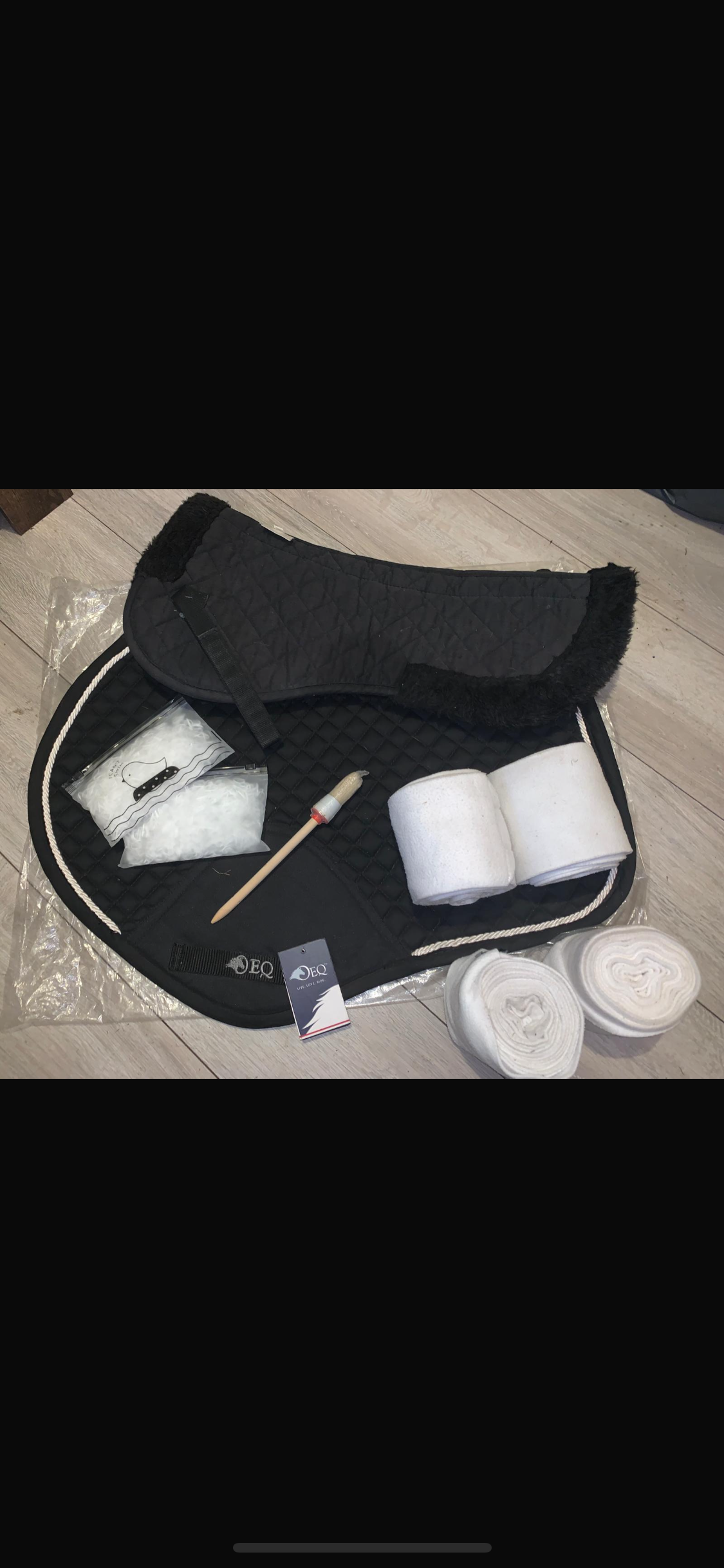 ✨ Black & White Equestrian Bundle – Size Full ✨