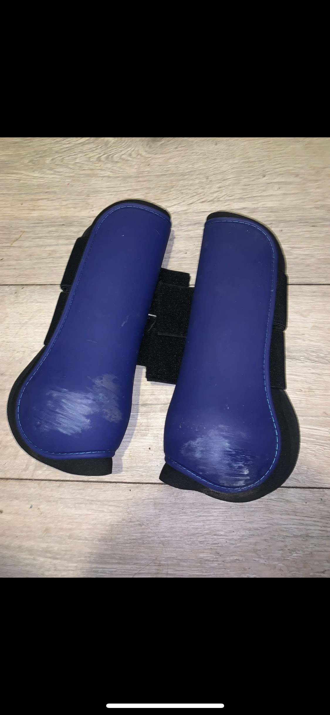 🦵 Preloved Coral Tendon Boots – Size Full 🦵