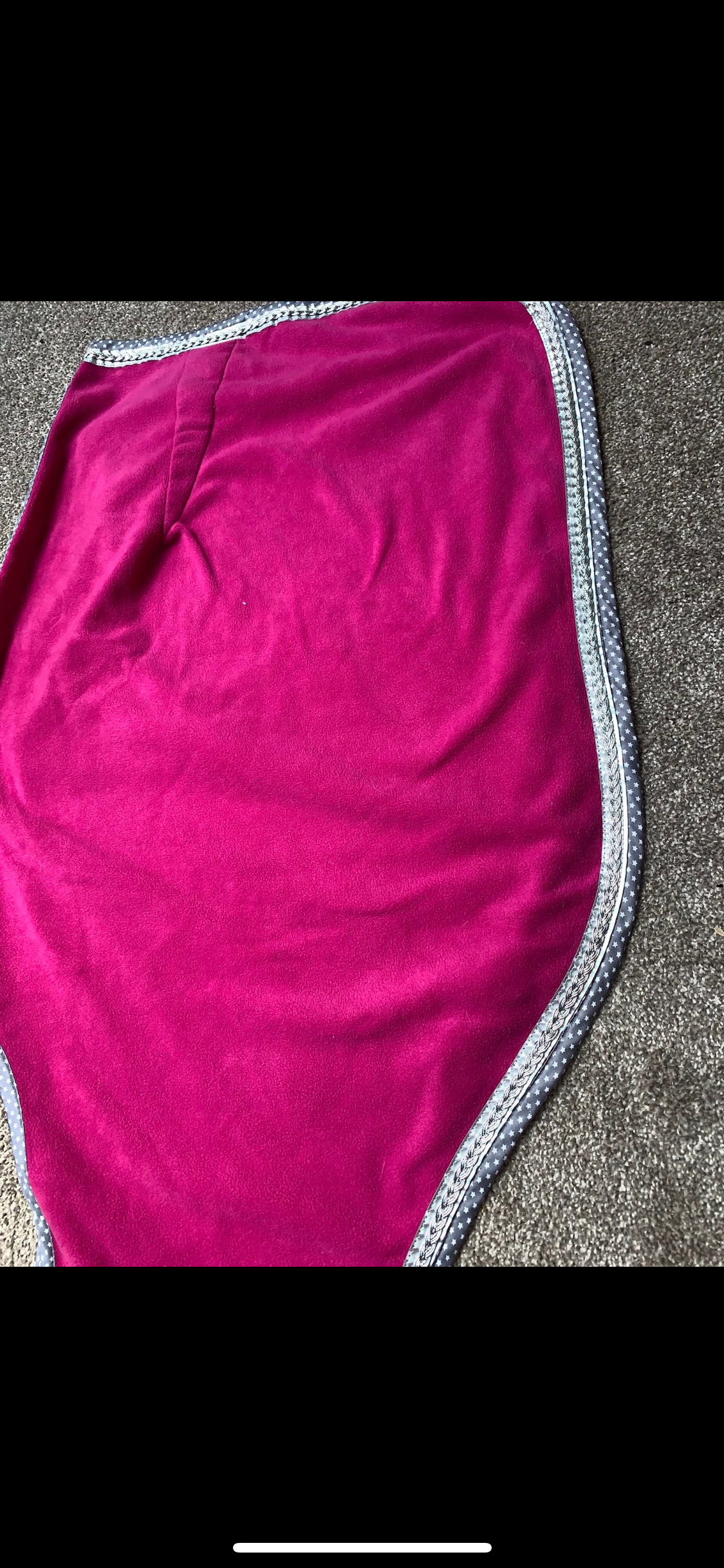 ✨ Stunning EquiTheme Ride-On Fleece Rug ✨