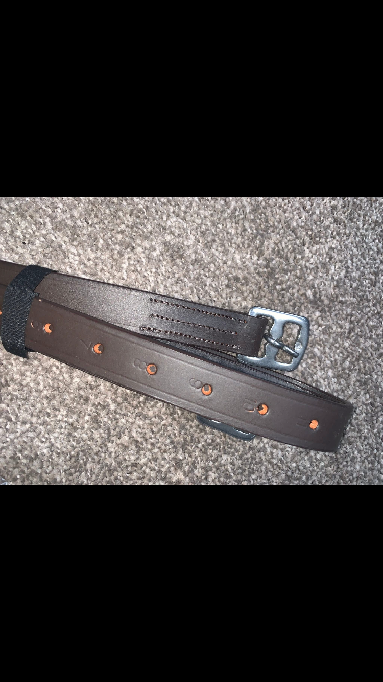 ๐ Brand New Brown Adult Stirrup Leathers โ x3 Available ๐