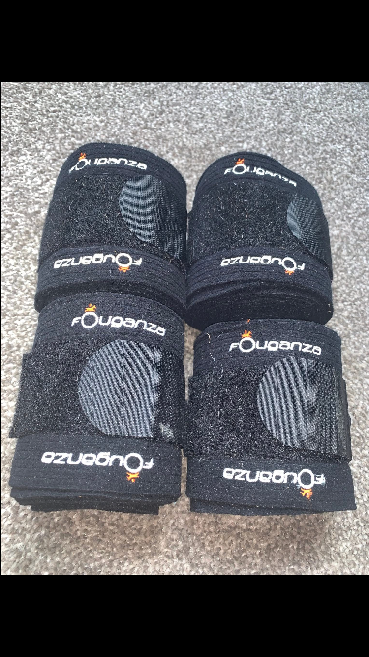🖤 Preloved Full Set of Black Leg Bandages – Size Large 🖤