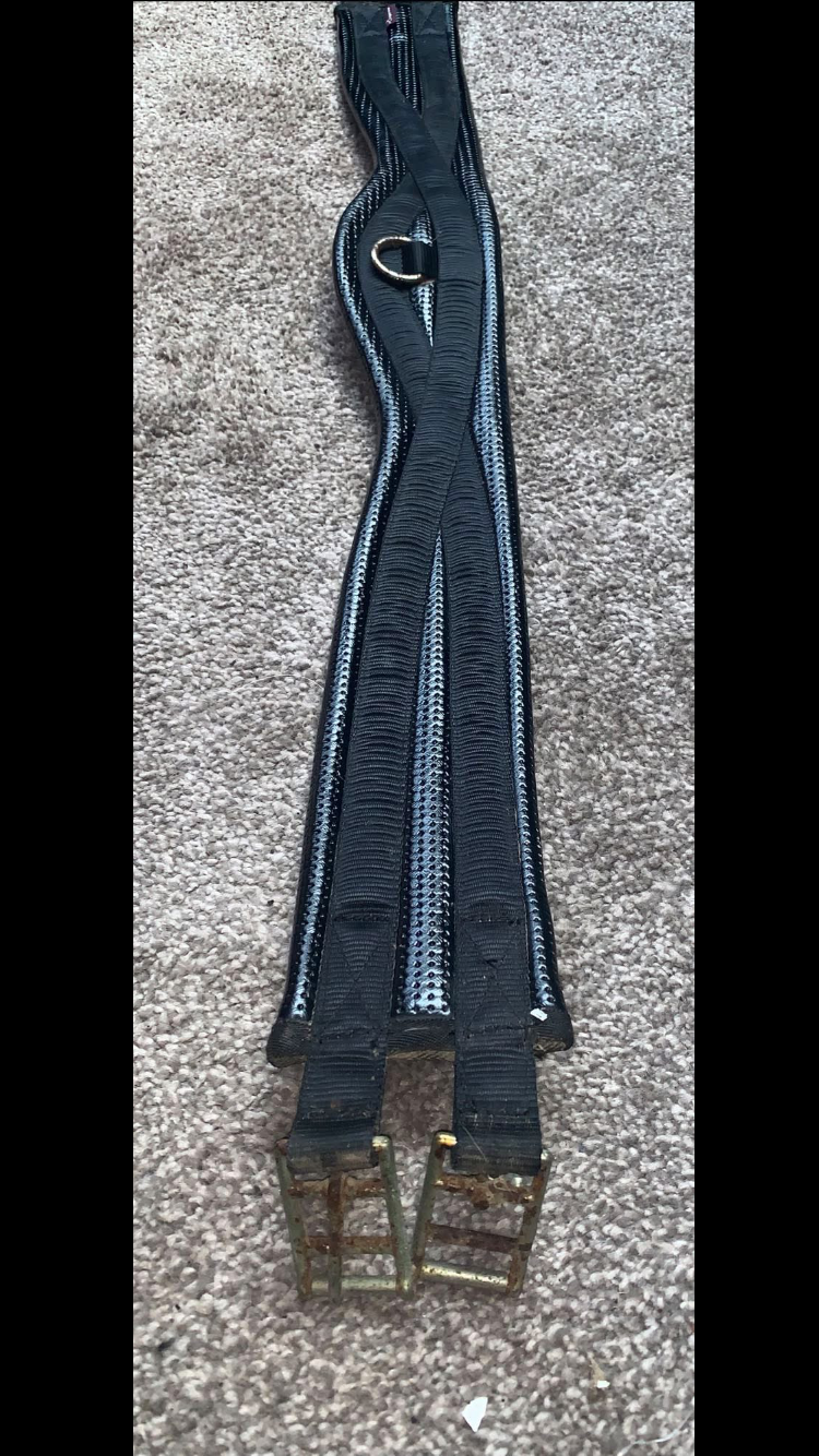 ๐ชข Preloved 44โ Girth ๐ชข
