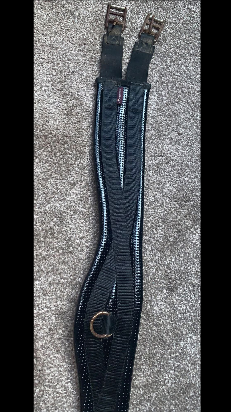 ๐ชข Preloved 44โ Girth ๐ชข