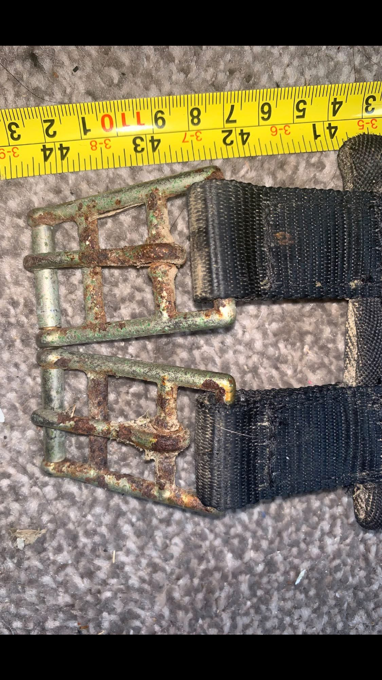 ๐ชข Preloved 44โ Girth ๐ชข