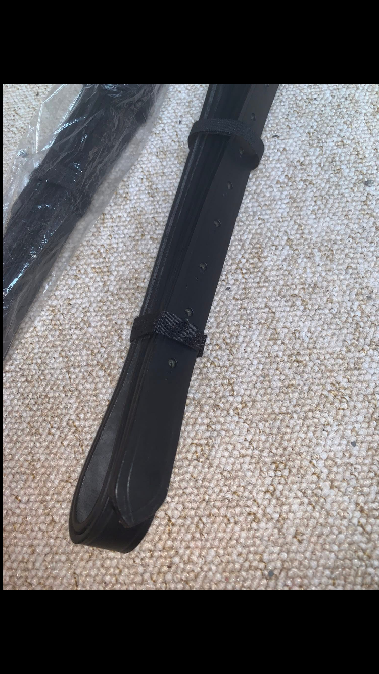 ๐ Brand New Black Adults Stirrup Leathers โ x2 Available ๐