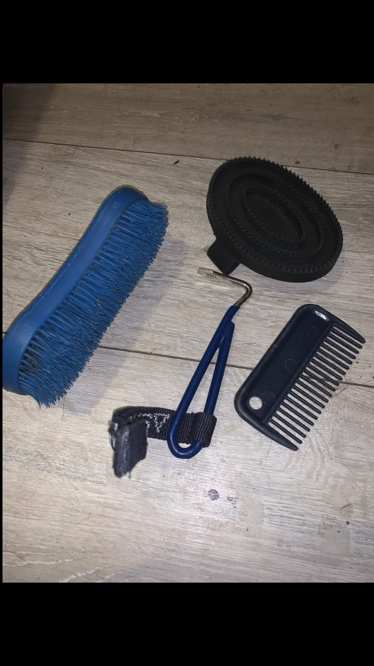 ๐๐ค Preloved Navy/Black Adults Grooming Bundle ๐๐ค