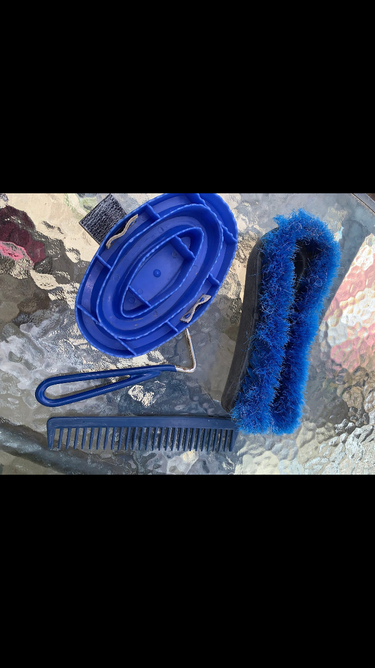 ✨ Preloved Adults Blue Grooming Bundle ✨