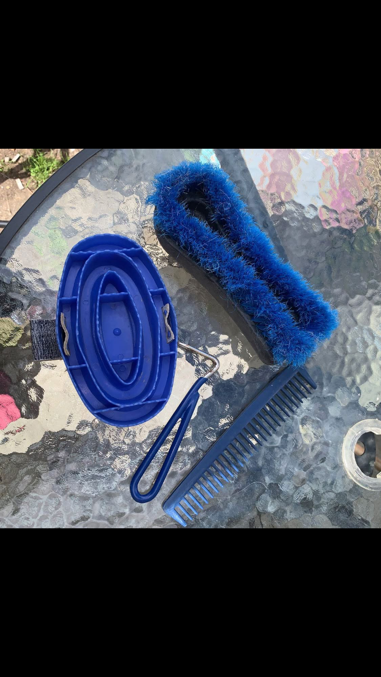 ✨ Preloved Adults Blue Grooming Bundle ✨
