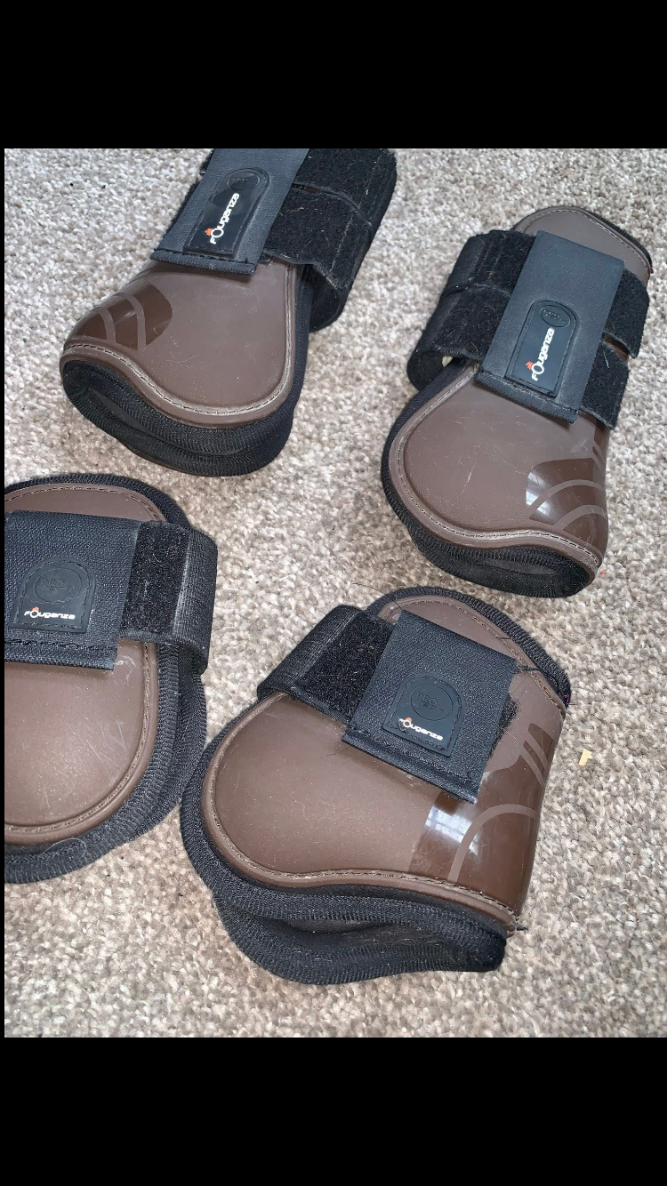 🦵 Preloved Brown Tendon & Fetlock Boots – Size Full 🦵