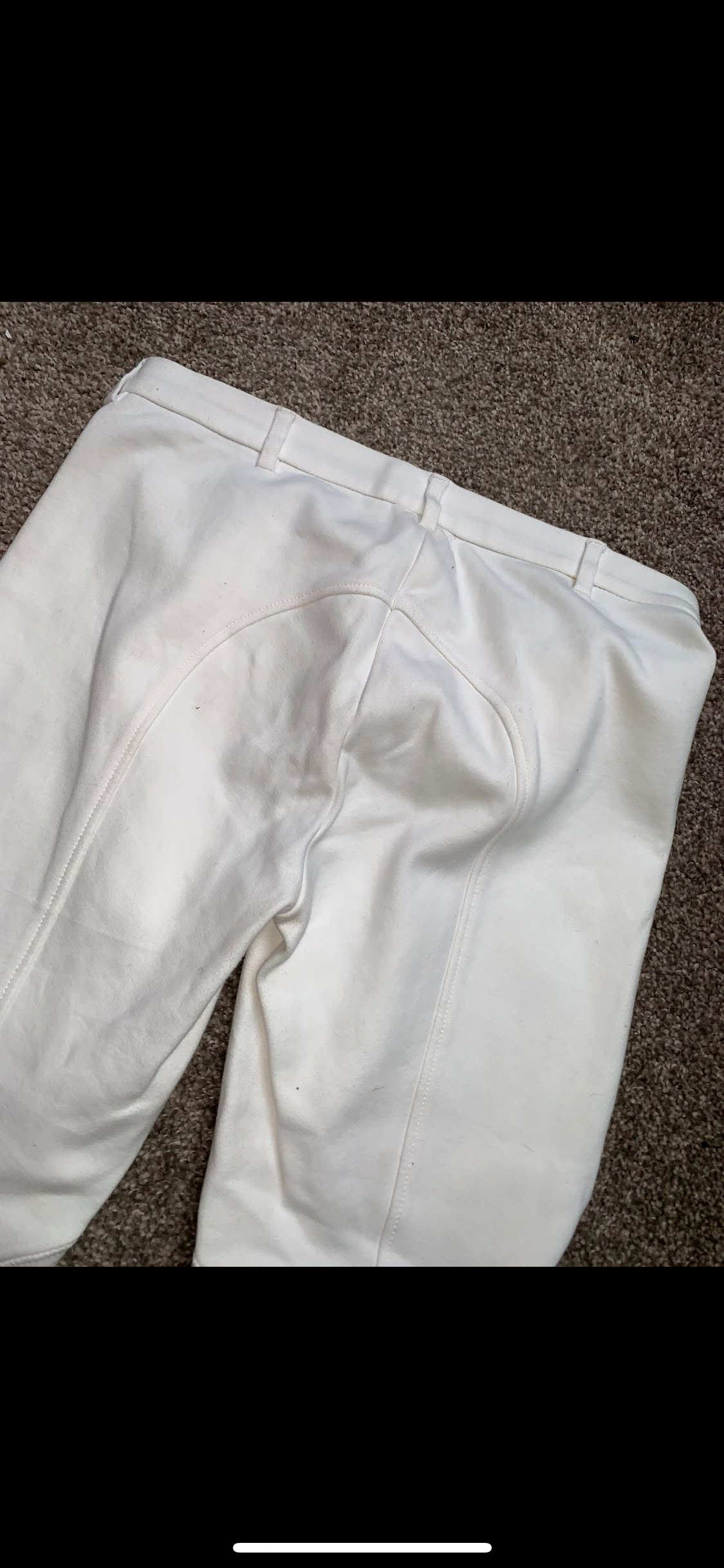 ✨ Preloved Ladies White Saddlehuggers Jods – Size 32” ✨