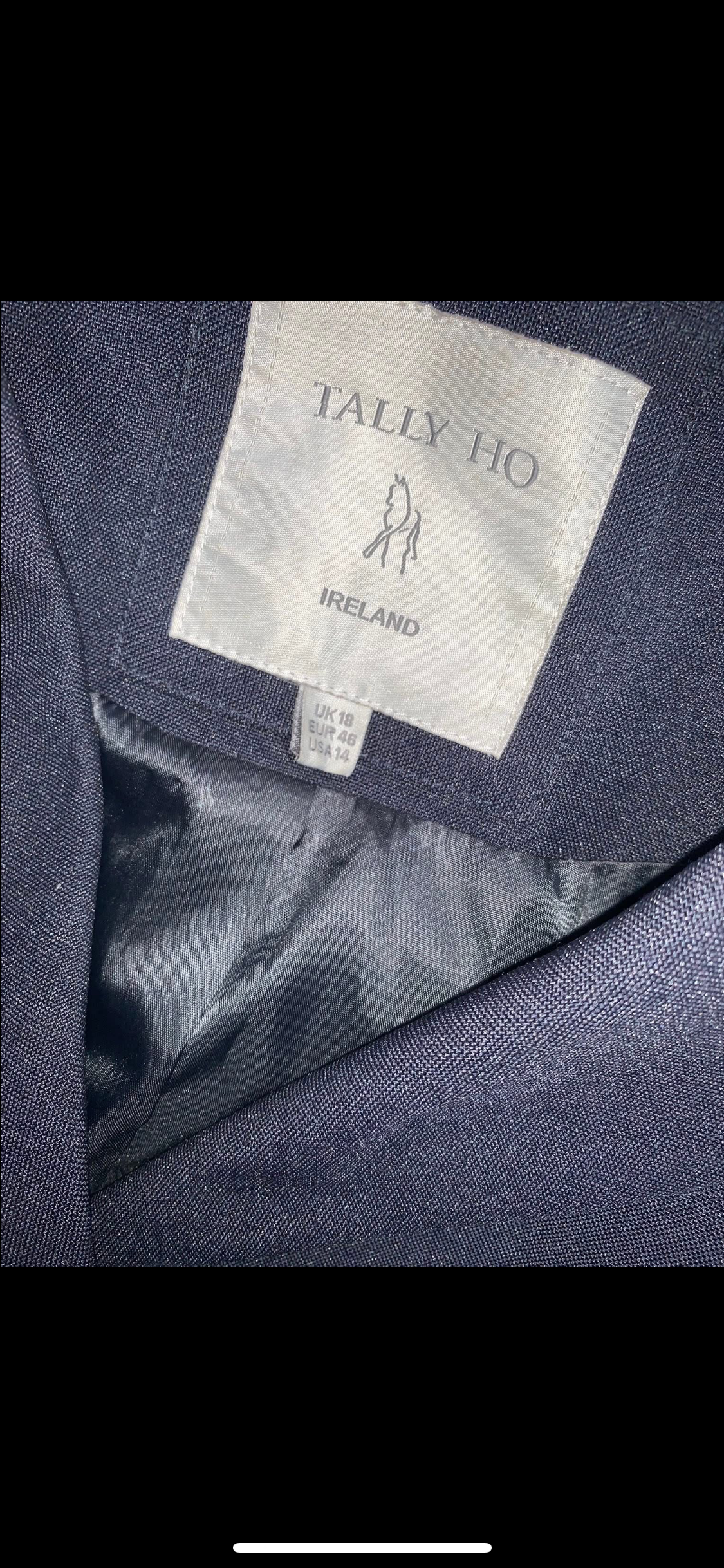 ✨ Preloved Ladies TallyHo Show Jacket – UK18 ✨