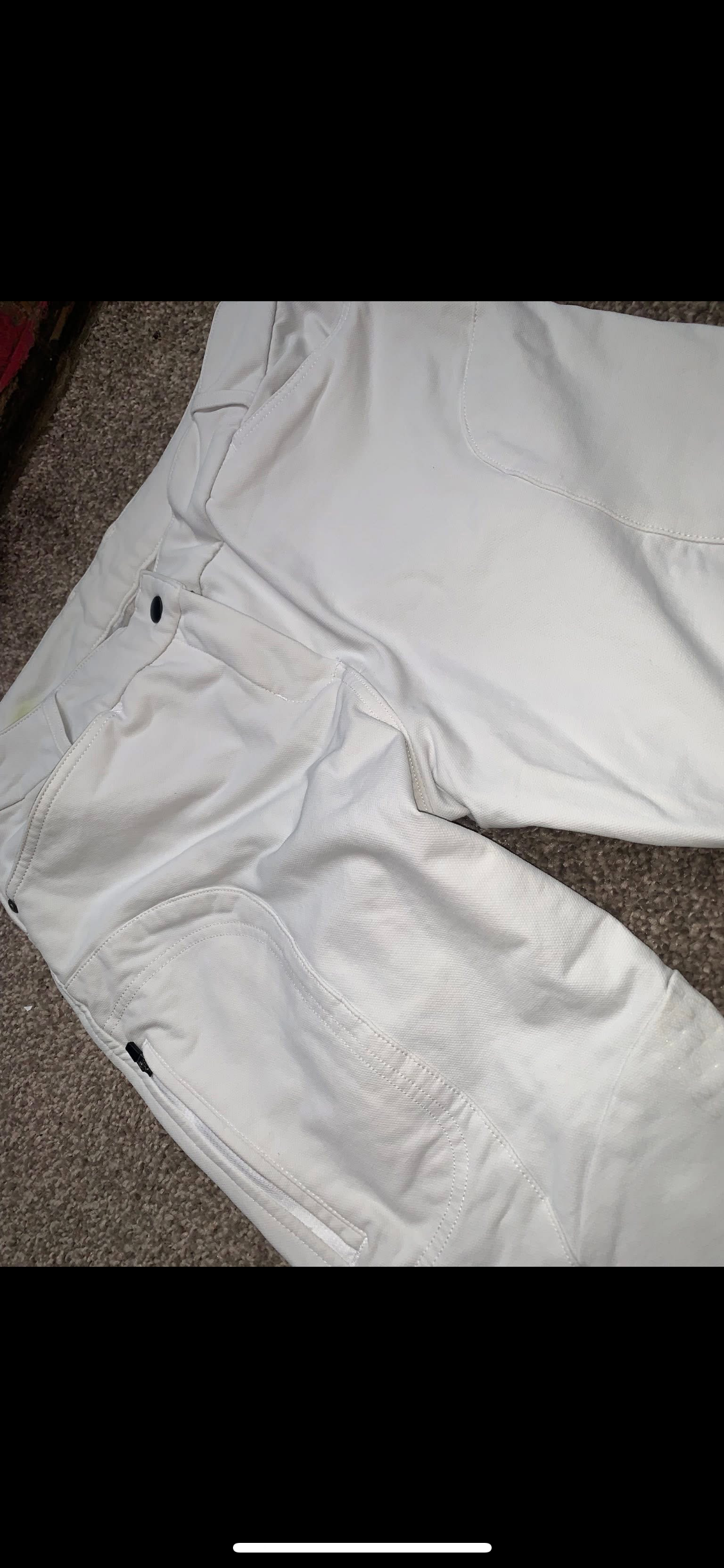 ๐ค Preloved Ladies White Breeches โ Approx. UK12 ๐ค