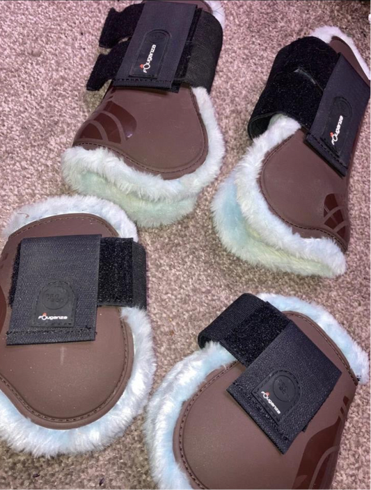 ✨ Preloved Full Set of Tendon & Fetlock Boots – Size Full ✨