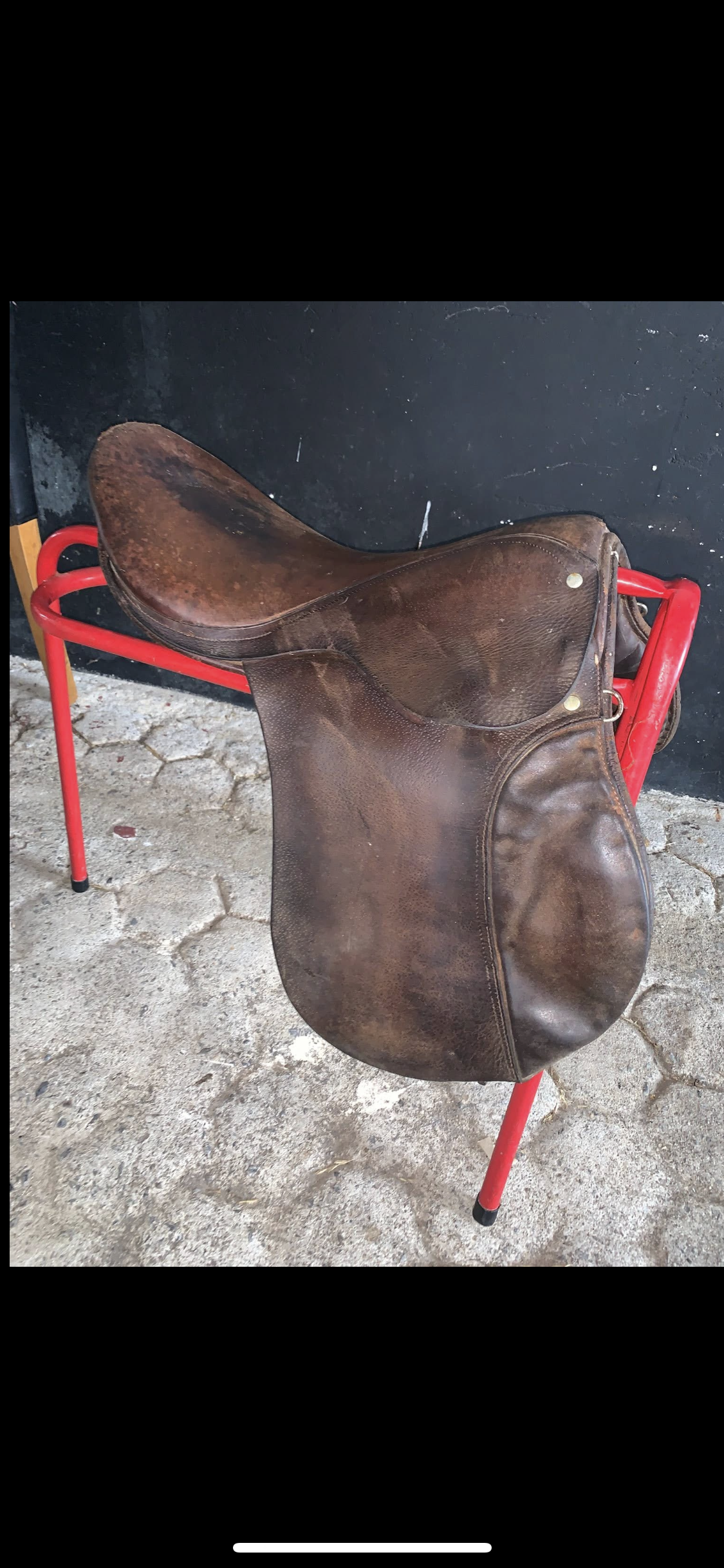 🤎🐴 Preloved Brown Leather Saddle – 17” 🐴🤎