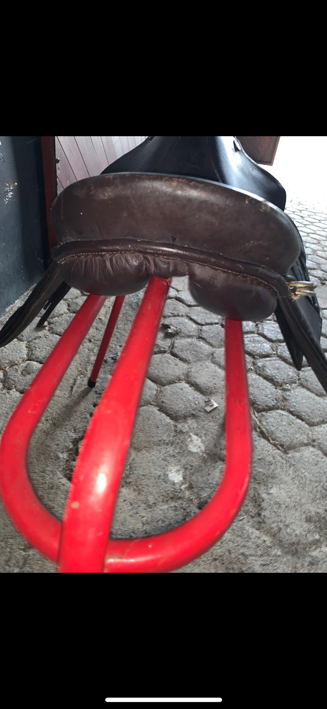 🤎🐴 Preloved Brown Synthetic Pony Saddle – 14” 🐴🤎