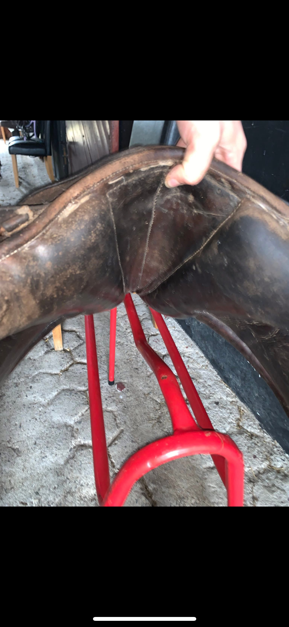 🤎🐎 Preloved Brown Leather Racing Saddle – 16” 🐎🤎