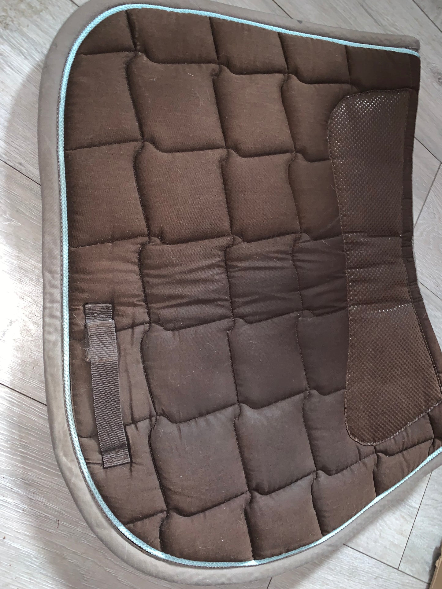 ✨ Preloved Brown Saddle Pad – Size Full ✨