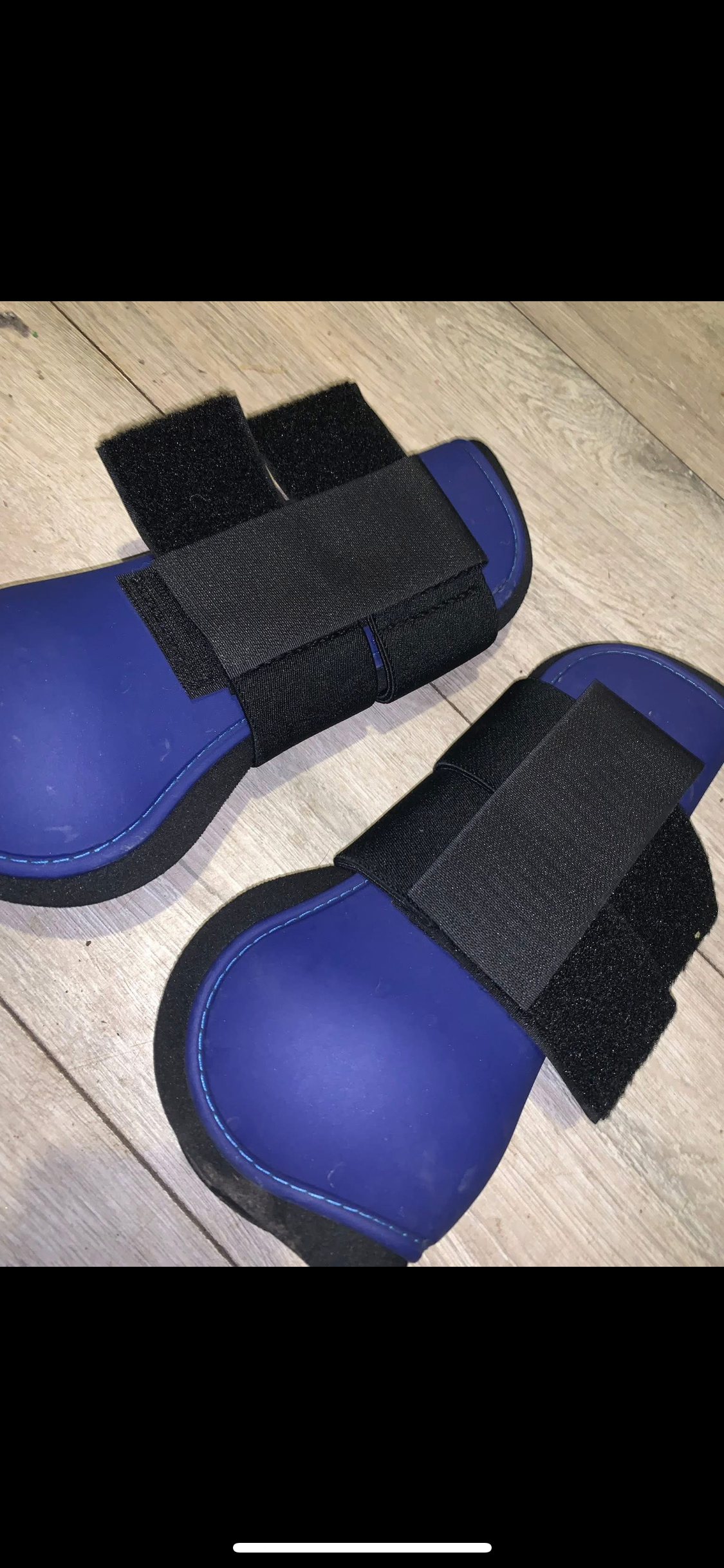 🦵 Preloved Coral Tendon Boots – Size Full 🦵