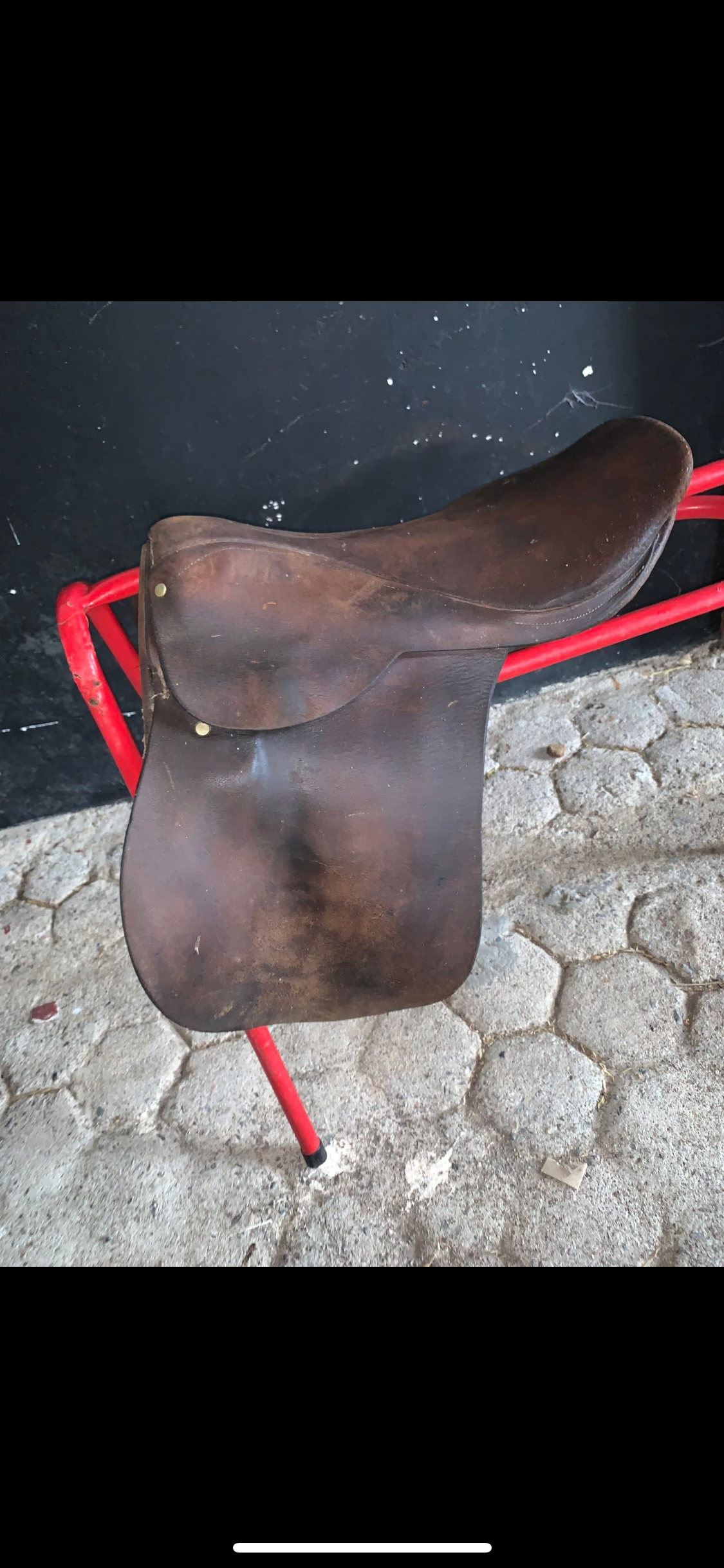 🤎🐎 Preloved Brown Leather Racing Saddle – 16” 🐎🤎