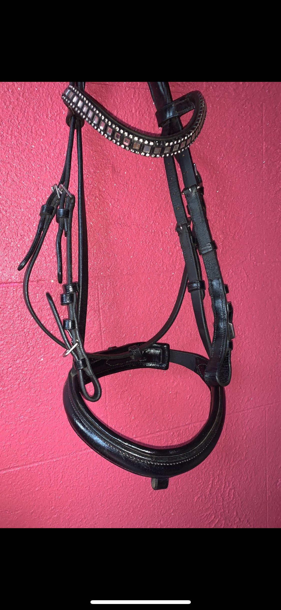Preloved Black Leather Bridle with Diamante Browband – Size Pony ✨