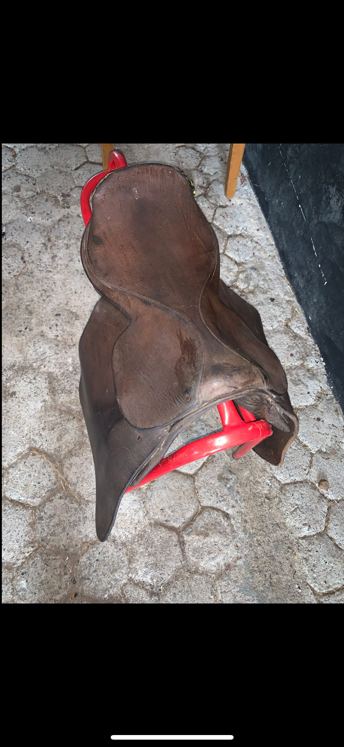 🤎🐎 Preloved Brown Leather Racing Saddle – 16” 🐎🤎