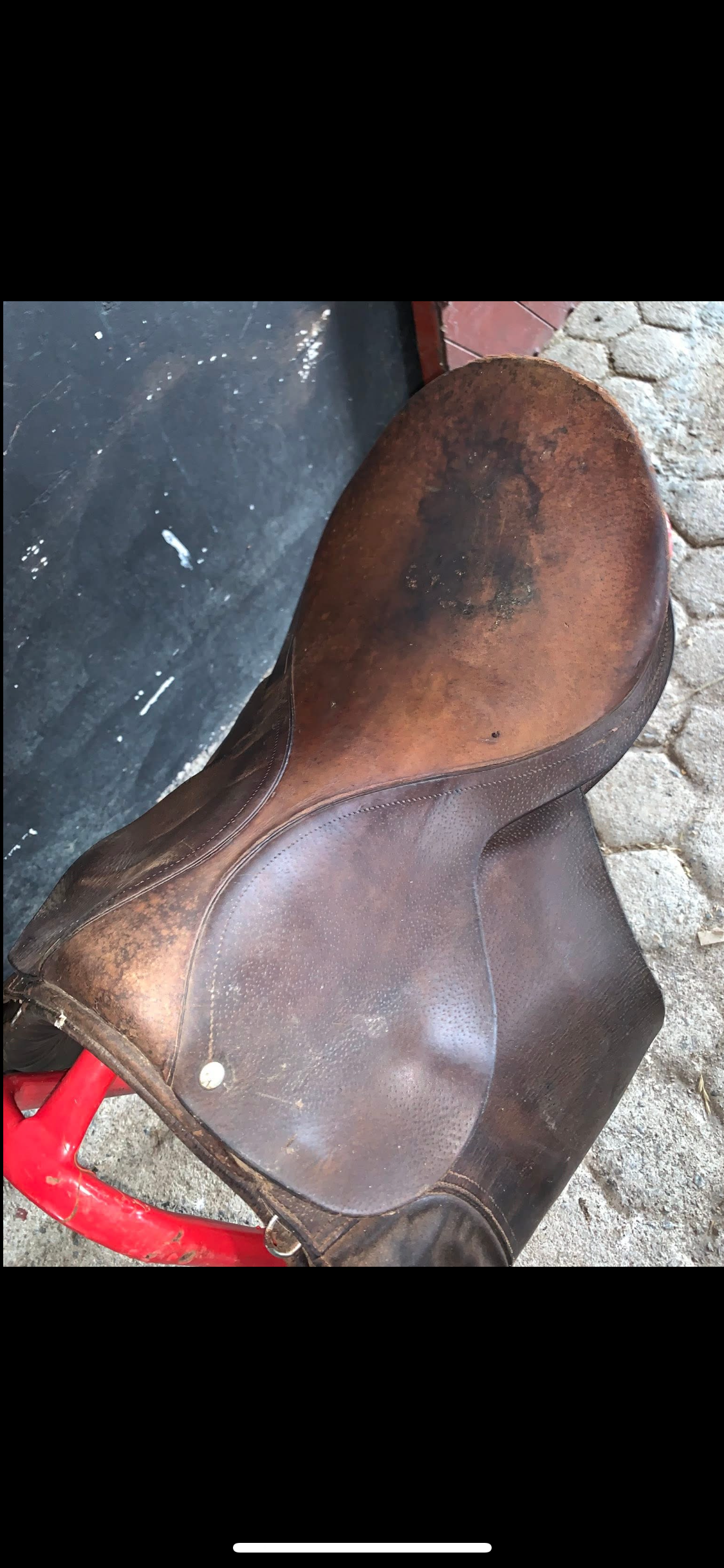 🤎🐴 Preloved Brown Leather Saddle – 17” 🐴🤎