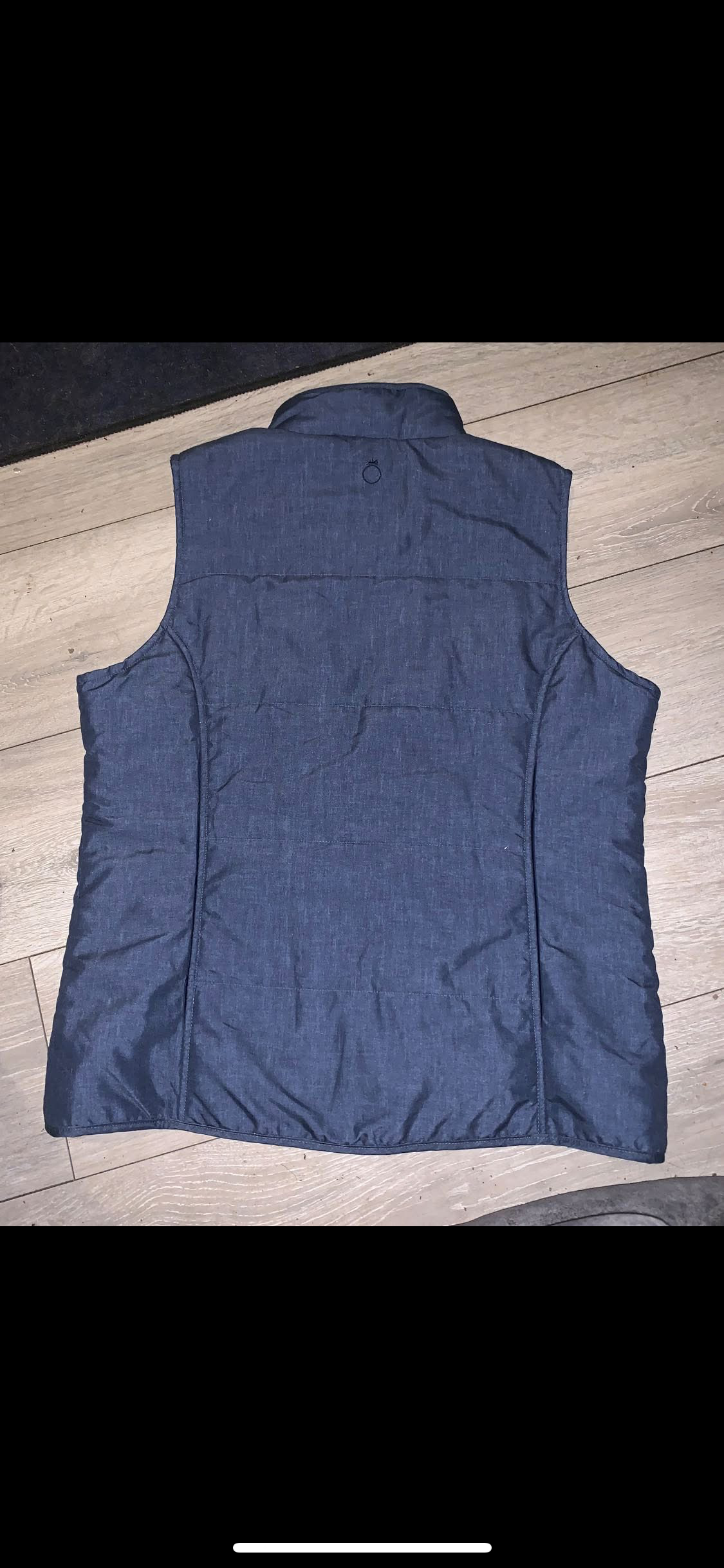 🧥✨ Like New Ladies Gilet – Size Medium ✨🧥