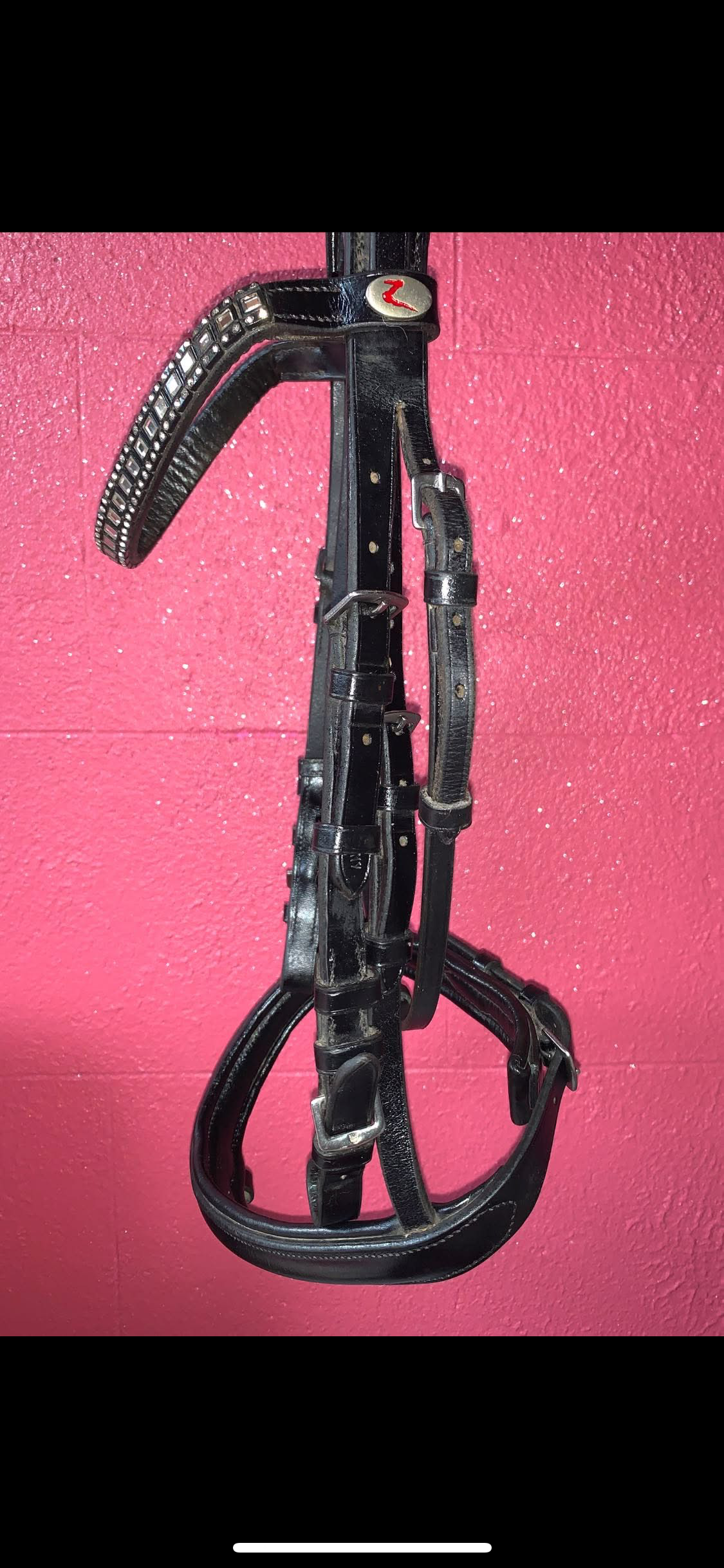 Preloved Black Leather Bridle with Diamante Browband – Size Pony ✨