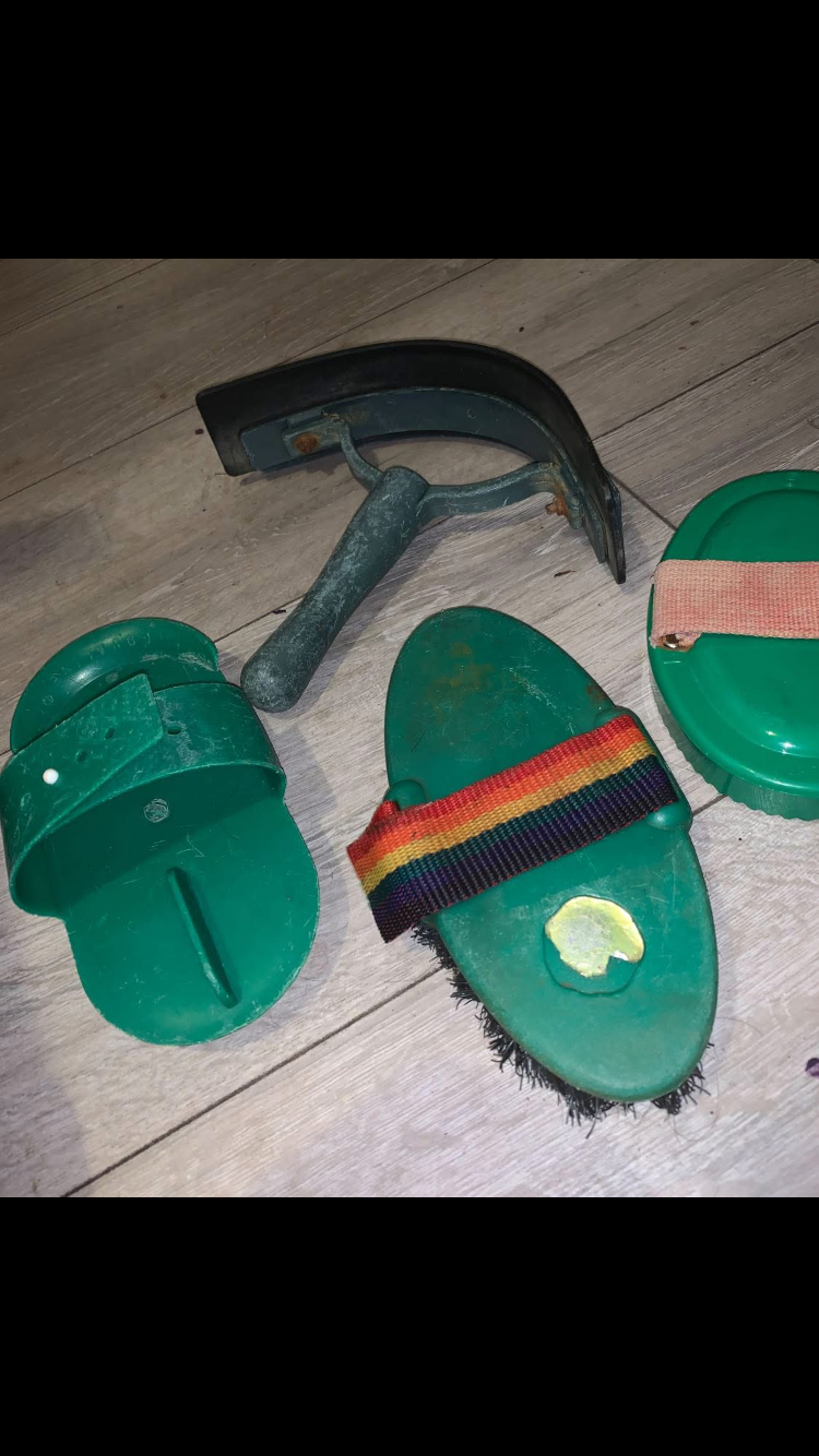 💚 Preloved Adults Green Grooming Bundle 💚