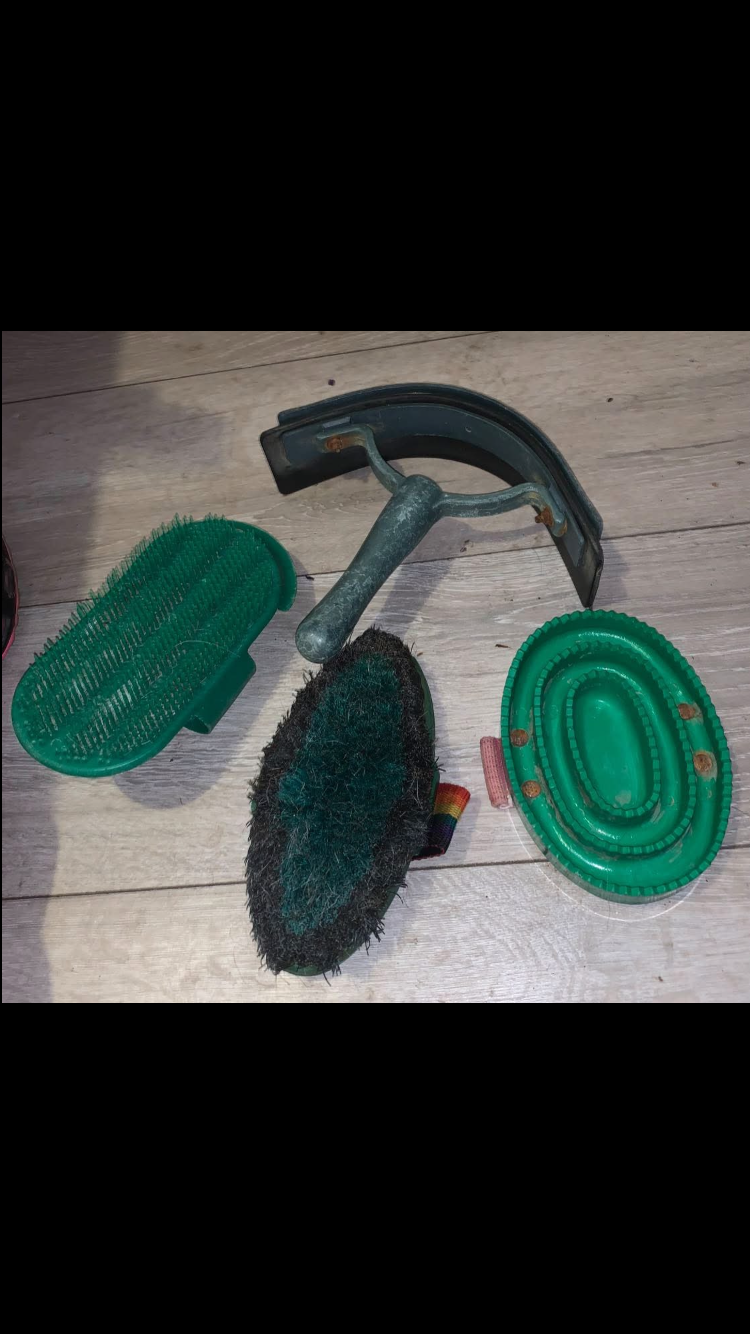💚 Preloved Adults Green Grooming Bundle 💚