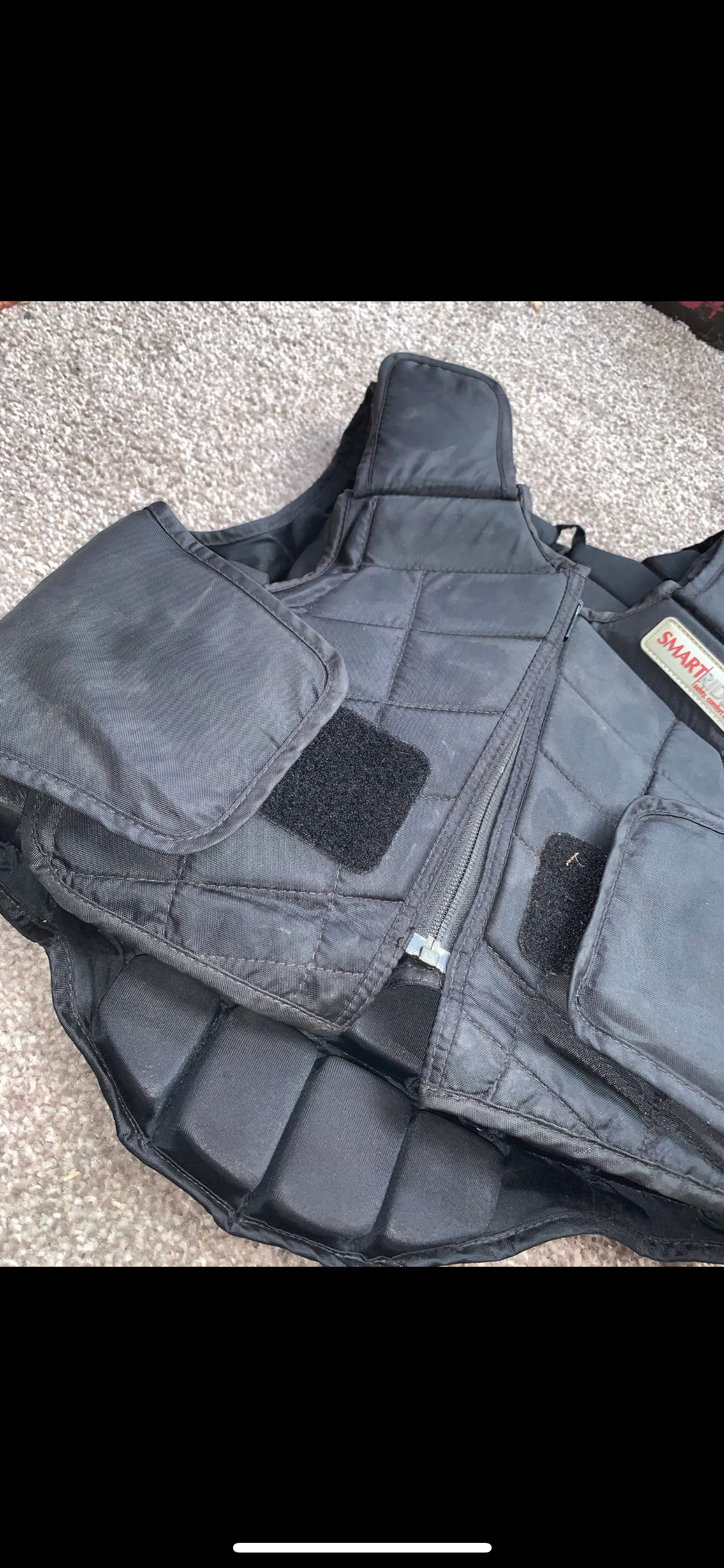 🛡️ Preloved Child’s Body Protector – Size Small 🛡️