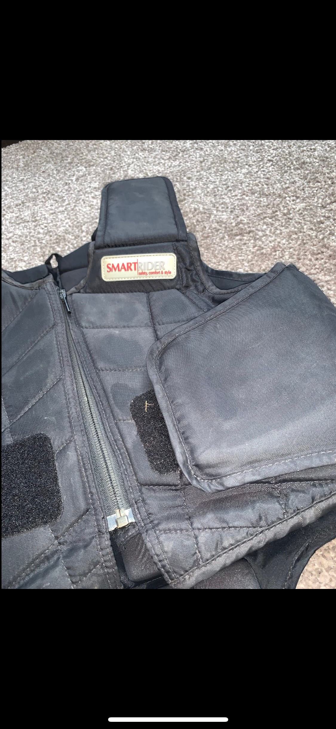 🛡️ Preloved Child’s Body Protector – Size Small 🛡️