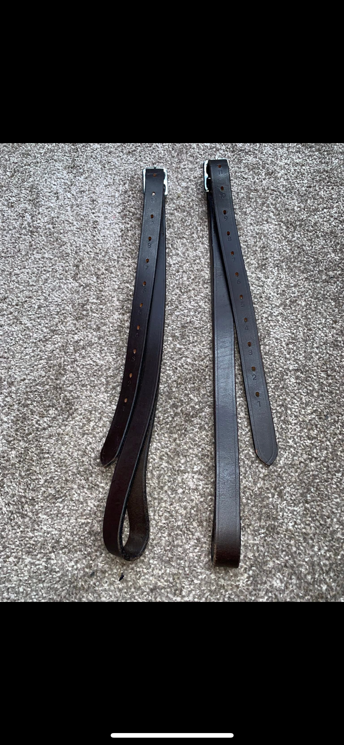 ✨ Preloved Adults Stirrup Leathers – Brown ✨