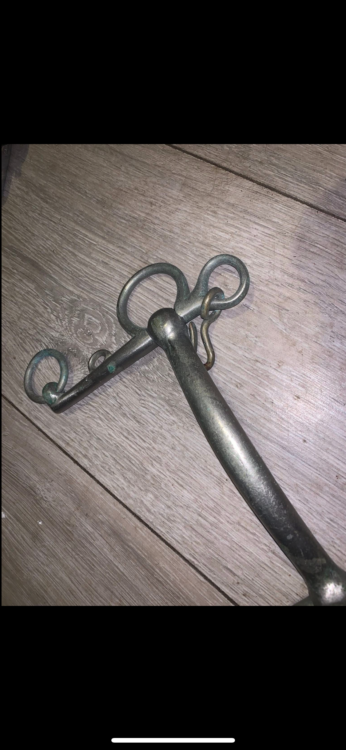 🐴 Preloved 5.5” Mullen Mouth Pelham 🐴