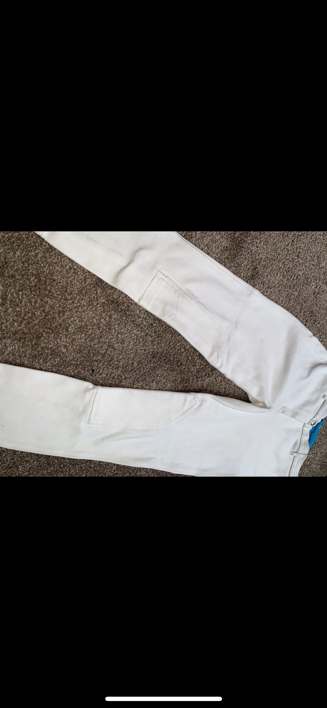 ✨ Preloved Ladies White Saddlehuggers Jods – Size 32” ✨